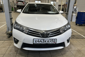 Toyota Corolla, 2015 года с пробегом 232 695 км