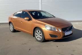 Volvo S60 II, 2012 года с пробегом 221 569 км