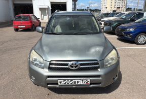 Toyota RAV 4 III, 2008 года с пробегом 178 000 км