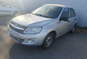 LADA Granta седан, 2012 года с пробегом 214 114 км