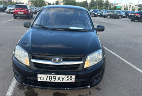 LADA Granta седан, 2012 года с пробегом 206 000 км