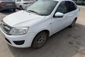 LADA Granta лифтбек, 2015 года с пробегом 84 900 км