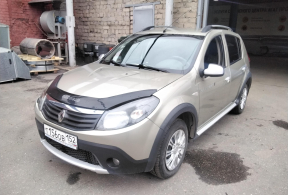 Renault Sandero Stepway, 2012 года с пробегом 98 000 км