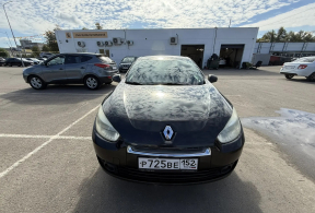Renault Fluence I, 2011 года с пробегом 240 000 км
