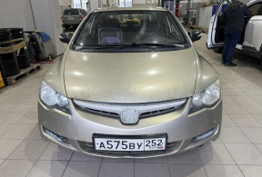 Honda Civic седан, 2008 года с пробегом 370 000 км