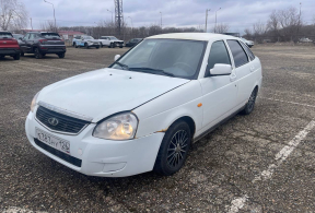 LADA Priora хэтчбек, 2010 года с пробегом 300 000 км