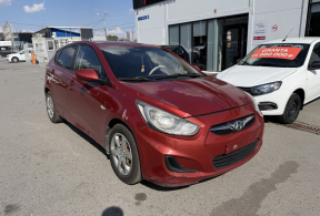 Hyundai Solaris хэтчбек, 2012 года с пробегом 157 887 км