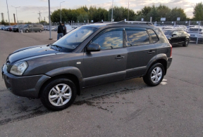 Hyundai Tucson, 2007 года с пробегом 230 000 км