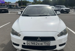Mitsubishi Lancer X Sportback, 2008 года с пробегом 200 000 км