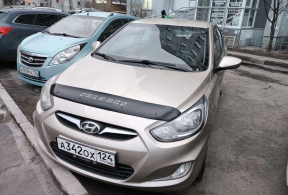 Hyundai Solaris седан, 2012 года с пробегом 184 004 км