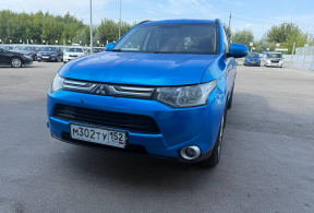 Mitsubishi Outlander, 2013 года с пробегом 185 000 км