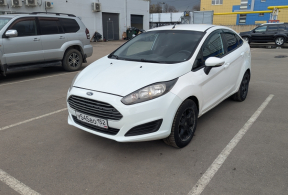 Ford Fiesta седан, 2016 года с пробегом 136 571 км