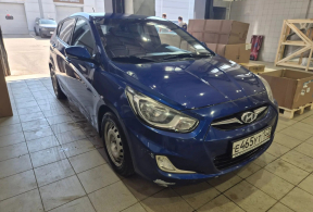 Hyundai Solaris хэтчбек, 2011 года с пробегом 165 000 км