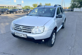 Renault Duster, 2012 года с пробегом 178 000 км